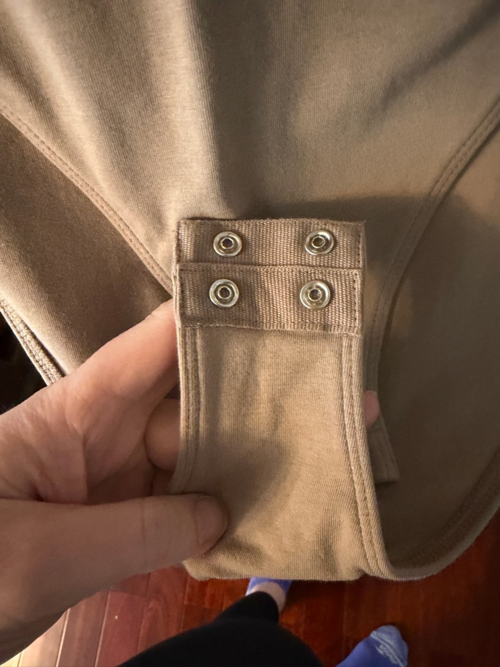 Old Navy Taupe Scoop Neck Long Sleeve Bodysuit - Picture 3 of 6